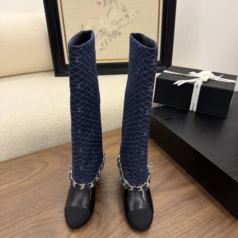 Ch**el boots